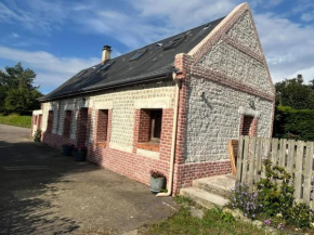 Maison charmante à Bec-de-Mortagne avec jardin clôturé